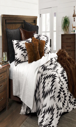 HiEnd Accents - Amelia Aztec Comforter Set