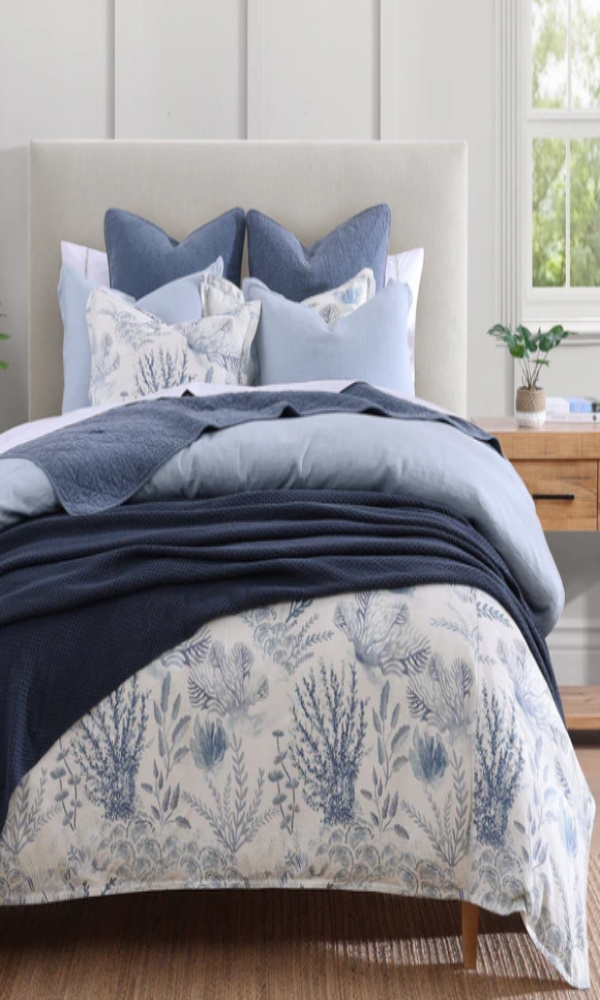 HiEnd Accents - Oceania Bedding Set