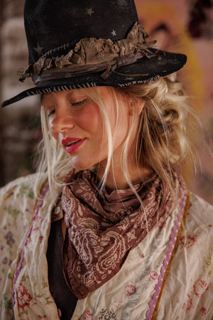 Magnolia Pearl - Carnal Handkerchief - Umber