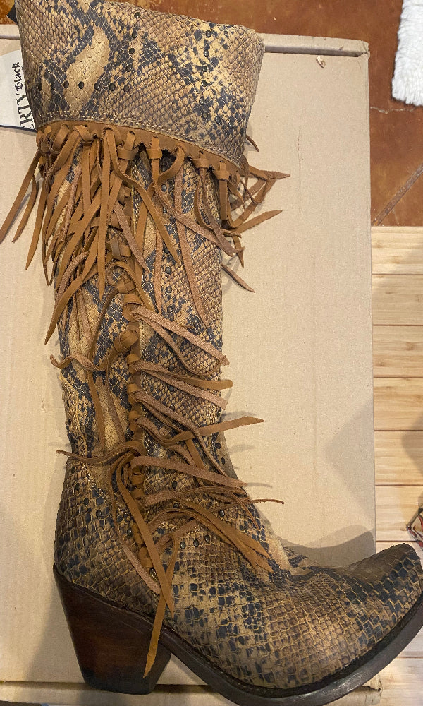 Liberty Black Maritza Boot- Python Fileteado - Miel - SIZE 9 ONLY