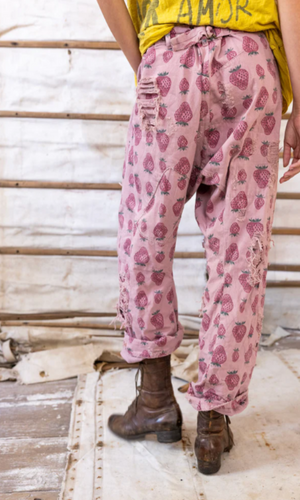 Magnolia Pearl Pants 319 - Strawberry Provision Trousers - Sweet Kiss