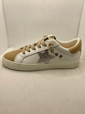 Vintage Havana Excel Low Top Sneaker with Blinged Star Logo - 7 ONLY