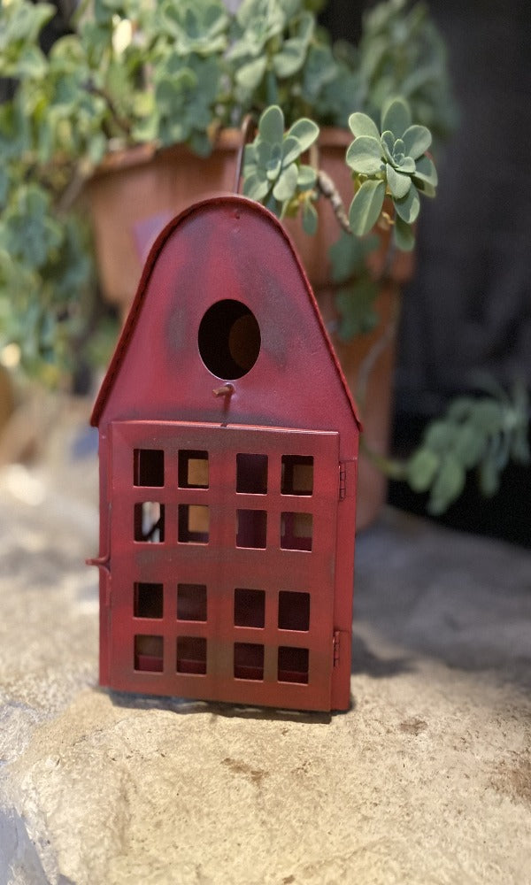 Cowgirl Kim Country Barn - Fire Engine Red