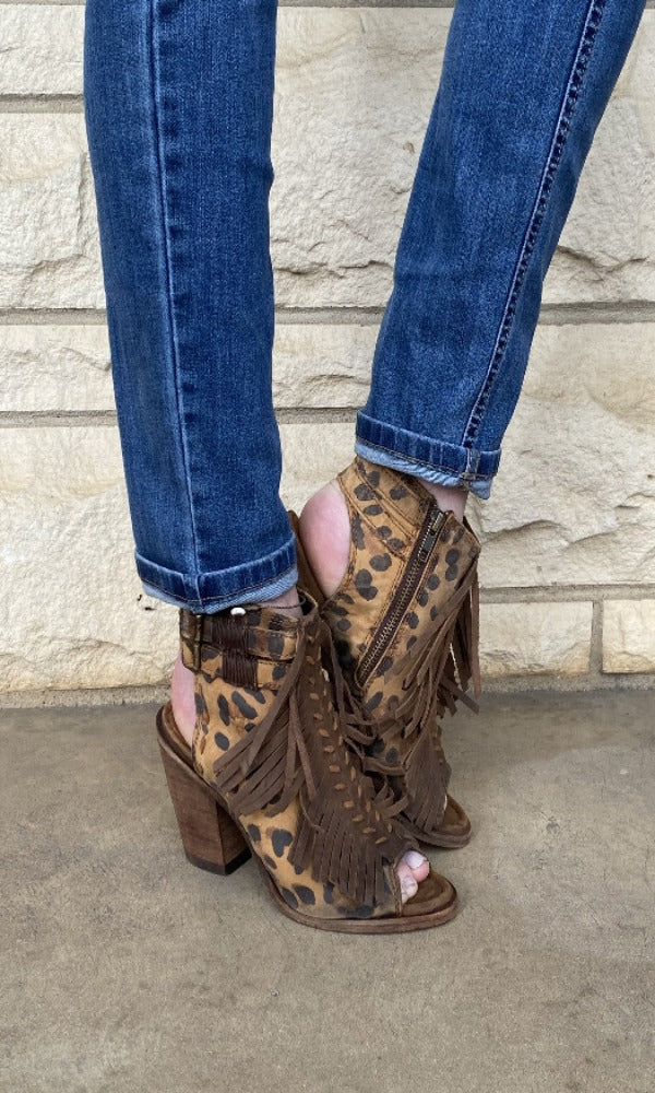 Liberty Black Barbara Mantequilla Bootie - Miel - 8.5 ONLY
